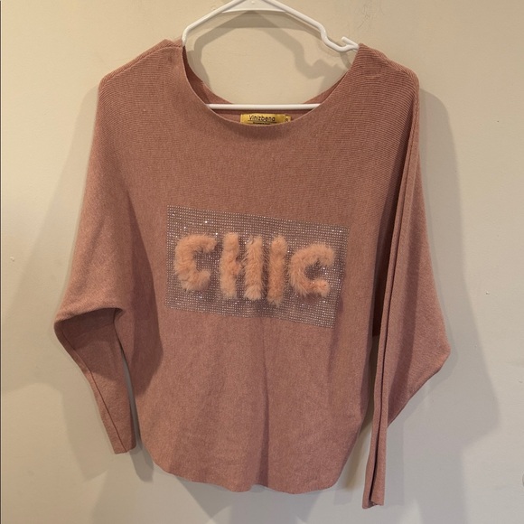 Vinizbena Sweaters - Chic Women's Pink Sweater